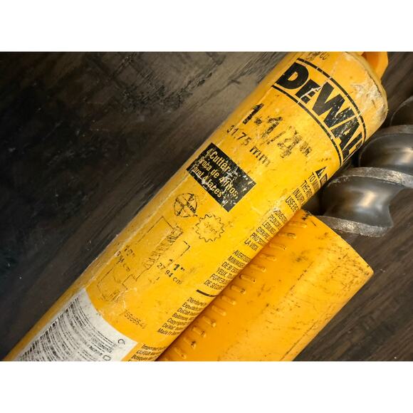 DEWALT DW5760 1-1/4” x11” x16” 4-Cutter Spline Shank Rotary Hammer Bit - Picture 5 of 10